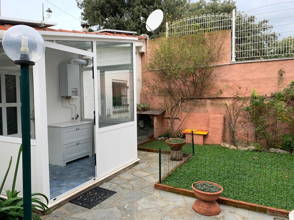 Resort Dependance Di Villa Rosa Maria Savona Exterior photo